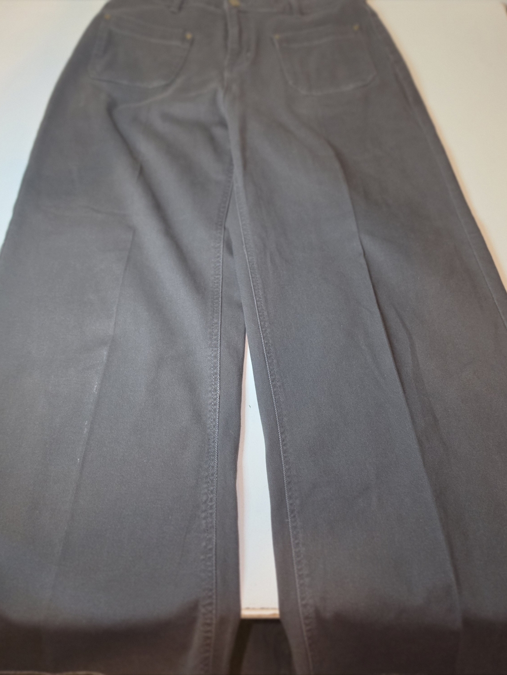 easel Wide-Leg Women's Pants in Charcoal